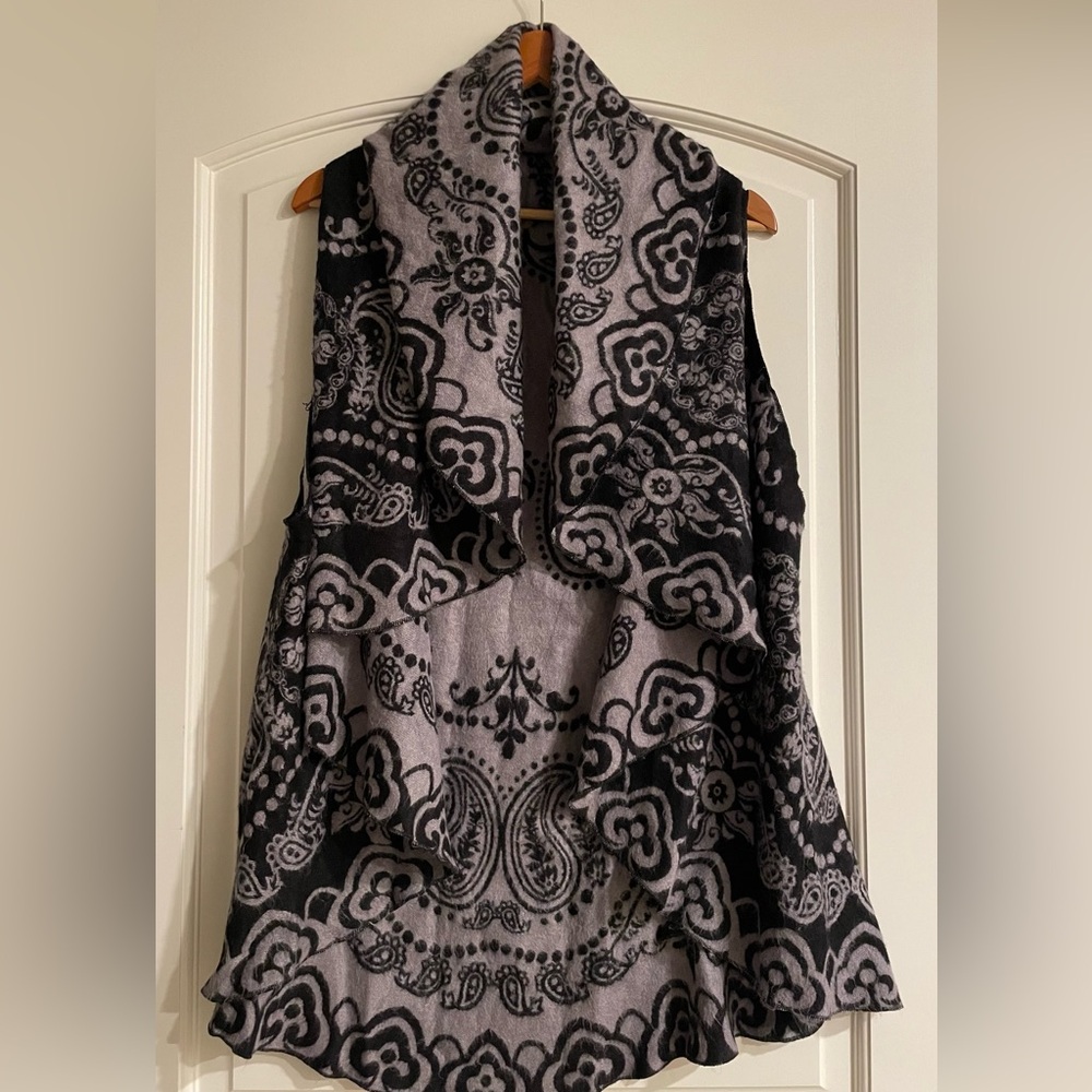 Boho Reversible Draped Open-Front Paisley Patterned Sweater Vest